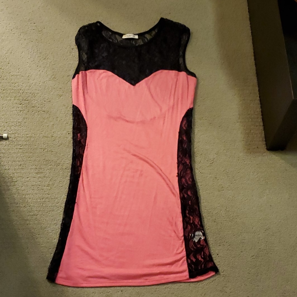 Arden B lace dress